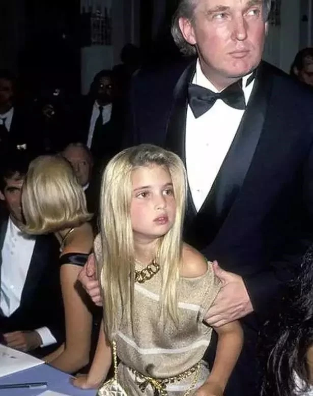 24岁身价百亿！女版王思聪：32D身材超棒