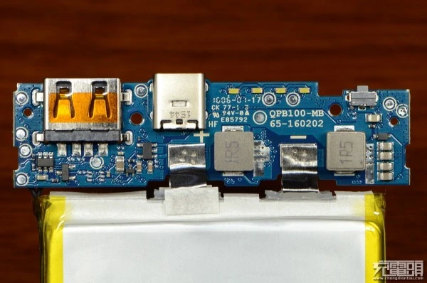 小米10000mAh移动电源高配版开箱与拆解