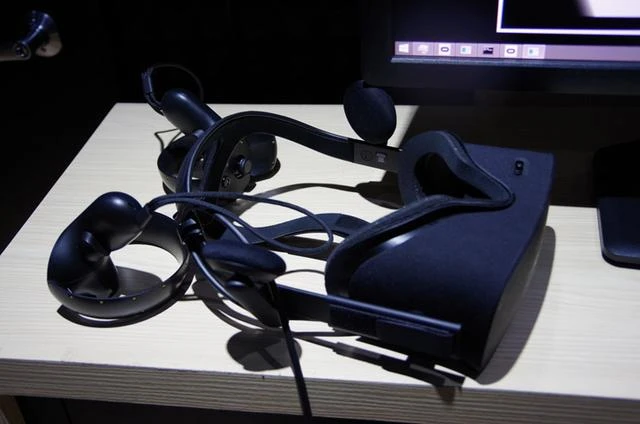 迄今为止最好的虚拟现实头盔都在这儿