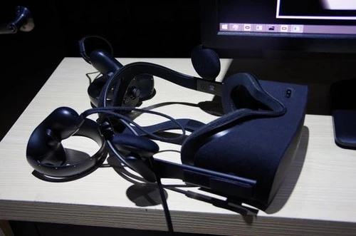 迄今为止最好的虚拟现实头盔都在这儿