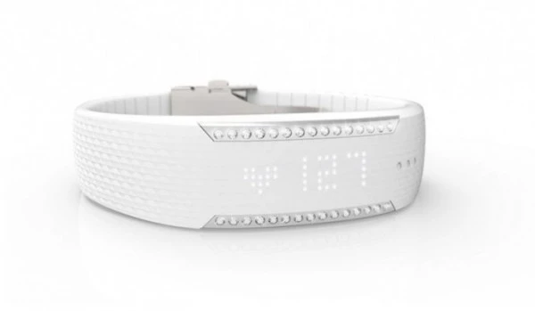 将智能手环当饰品戴吧 30颗水晶闪闪惹人爱