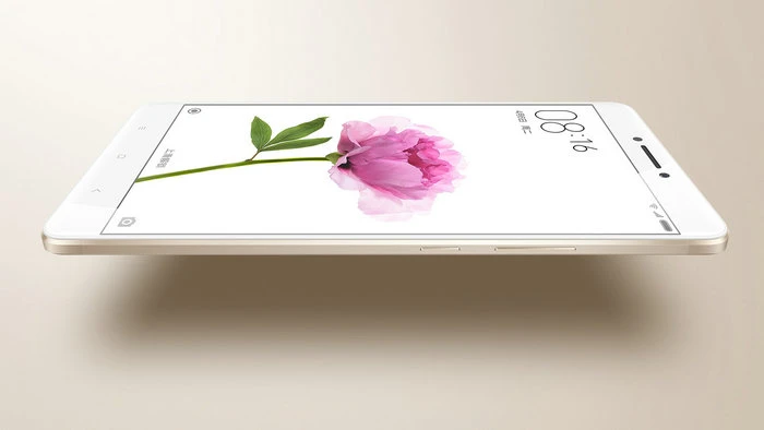 同为6.44英寸巨屏,小米Max会比两年前的Xperia Z Ultra更好吗?