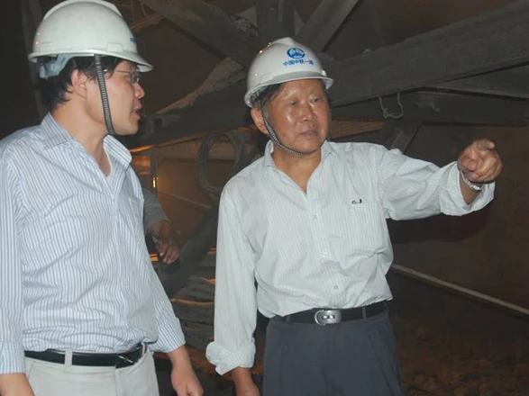 中国中铁副总工参加人大审议: 高铁不需要装wifi