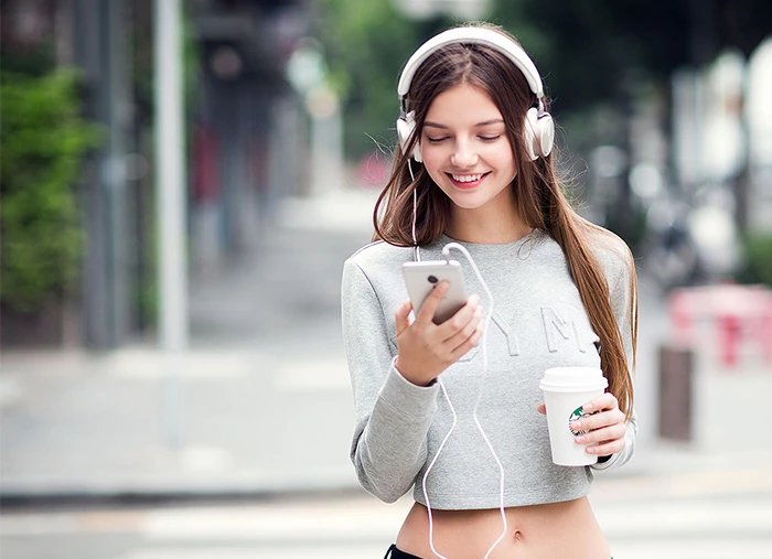 用日本技术吊打日本天龙，魅族发布首款头戴式耳机HD50 